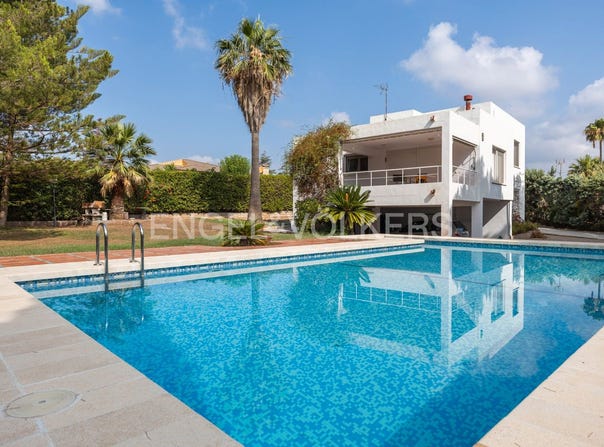 Llíria, Valencian Community 46160