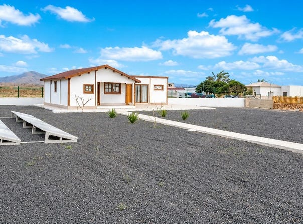 Antigua, Canary Islands 35610