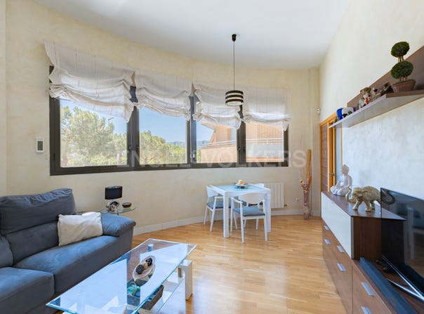 Cornellà de Llobregat, Catalonia 08940