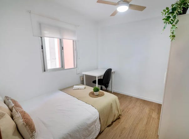 Carrer de Ramon de Rocafull, Valencia, Valencian Community 46011