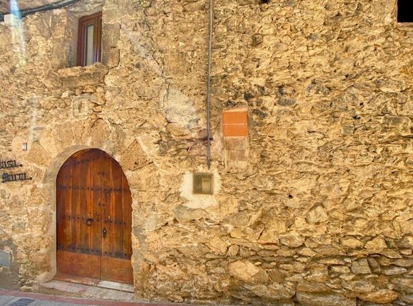 Carrer de Figueres, Les escaules, Costa Brava, Les Escaules, Catalonia 17723