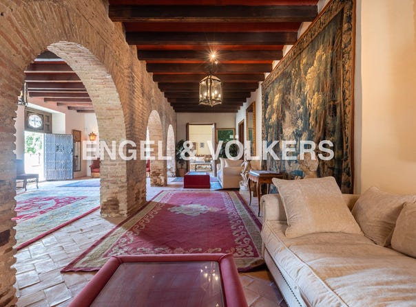 Carmona, Andalusia 41410