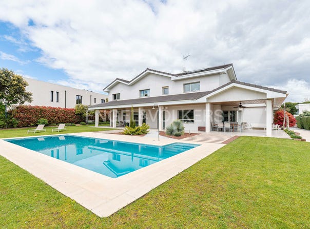 Boadilla del Monte, Community of Madrid 28669