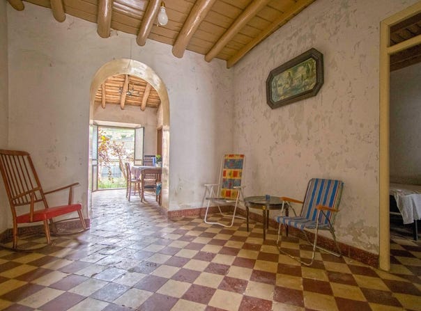 Almaden de la Plata, Andalusia 41240