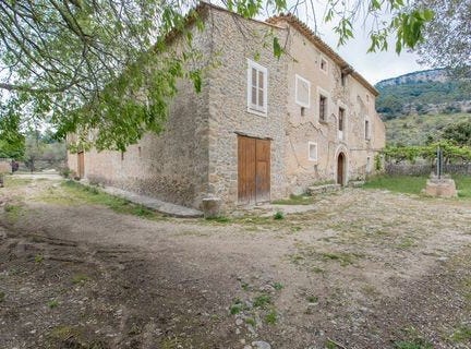 Puigpunyent, Illes Balears