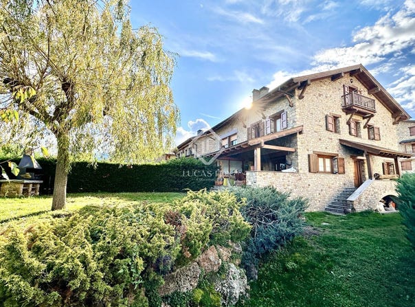 Bellver de Cerdanya, Catalonia 25720