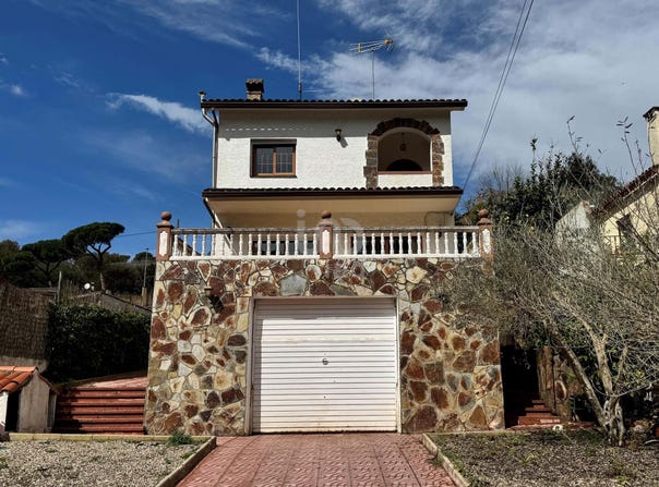 Vilanova del Valles, Catalonia 08410