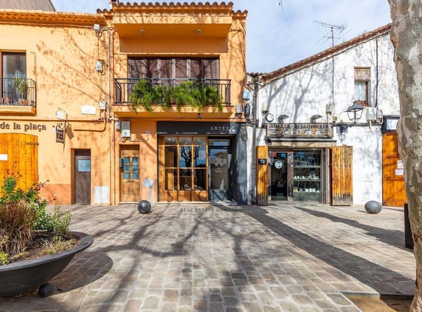 Alella, Catalonia 08328