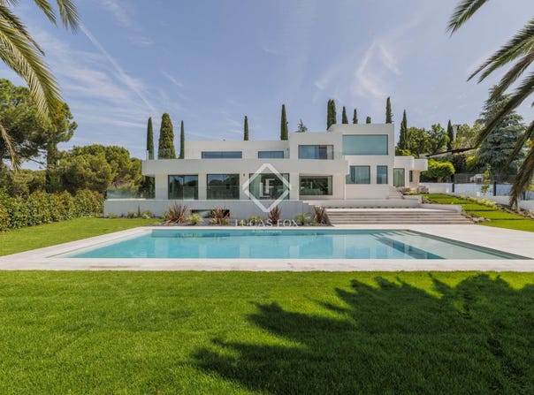 Boadilla del Monte, Community of Madrid 28660