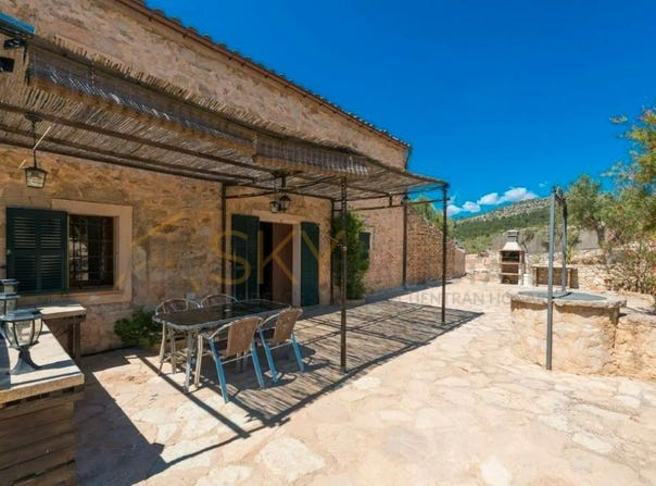 Manacor, Balearic Islands 07689