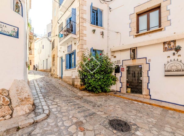 Sitges, Catalonia 08870