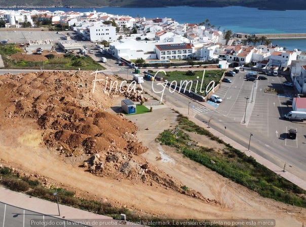 Es Mercadal, The Balearic Islands 07740
