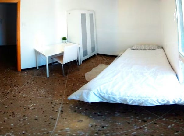 Carrer Submarí, Valencia, Valencian Community 46009