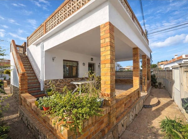 Oliva, Valencian Community 46780