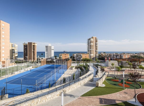 Benidorm, Valencian Community 03502
