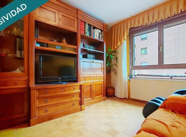 Oviedo, Asturias 33012