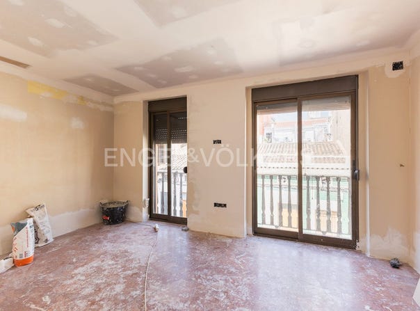 Valencia Capital, Valencian Community 46011