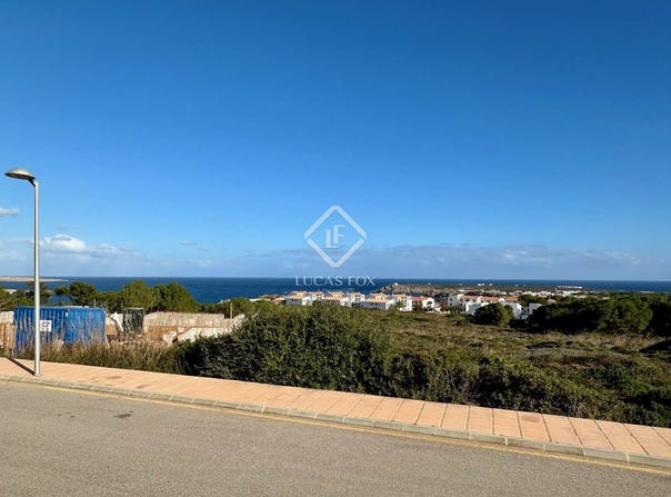 Es Mercadal, Balearic Islands 07740