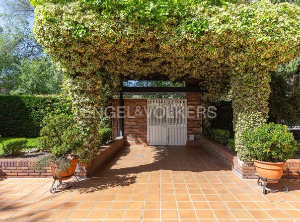 Majadahonda, Community of Madrid 28220