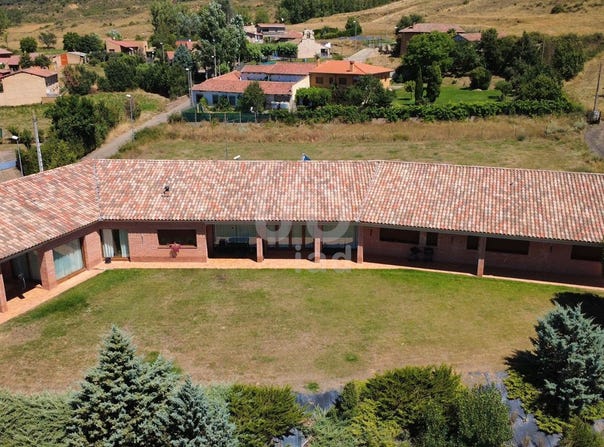 Villaquilambre, Castilla y León 24008