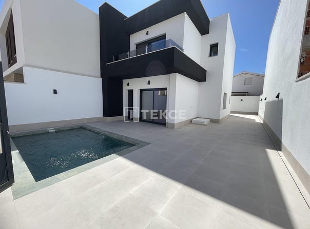 Almoradí, Valencia 03160