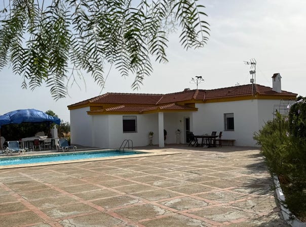 Carmona, Andalusia 41410