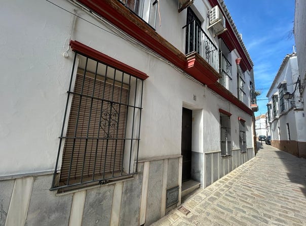 Carmona, Andalusia 41410