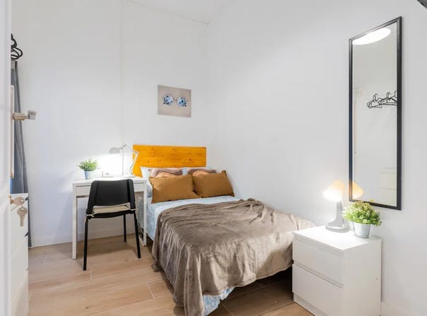 Carrer dHonorat Juan, Valencia, Valencian Community 46007