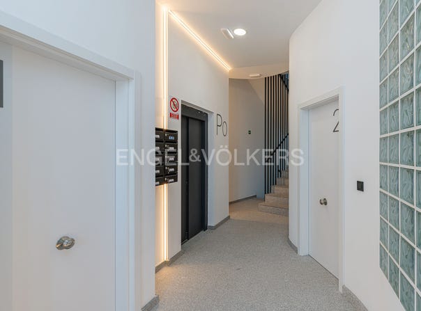 Pozuelo de Alarcón, Community of Madrid 28223