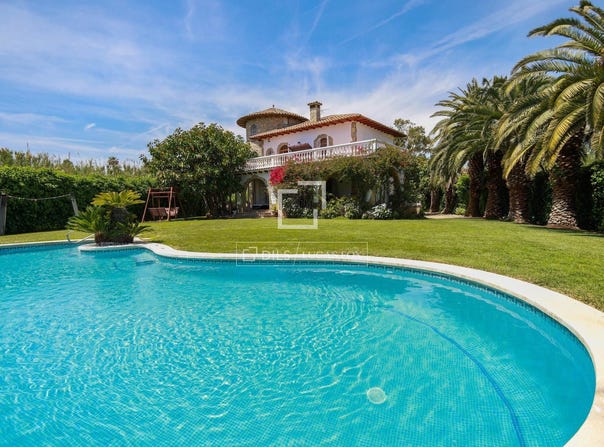 Cambrils, Catalonia 43850
