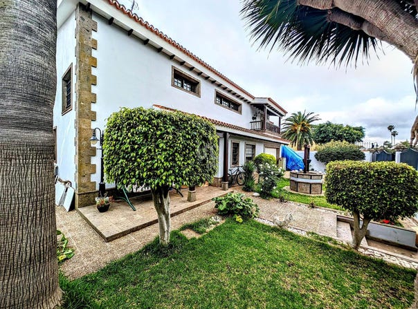 San Cristóbal de La Laguna, The Canary Islands 38208