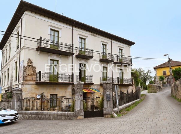 Colindres, Cantabria 39750