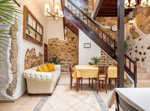 La Vegueta, Canary Islands 35560
