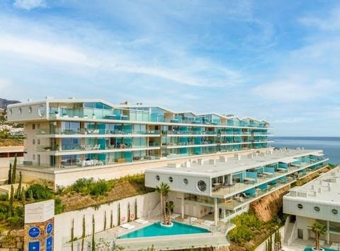 Med One Collection, C. Alba, Fuengirola, Malaga 29640