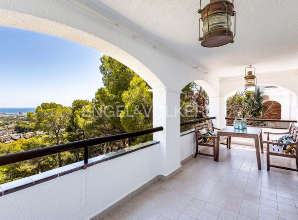 El Vendrell, Catalonia 43880
