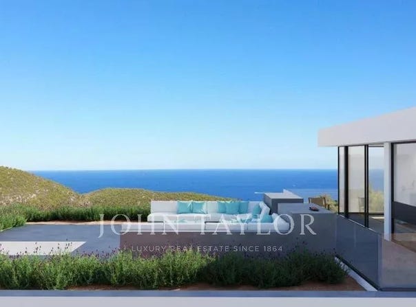 Roca Llisa, Balearic Islands 07819