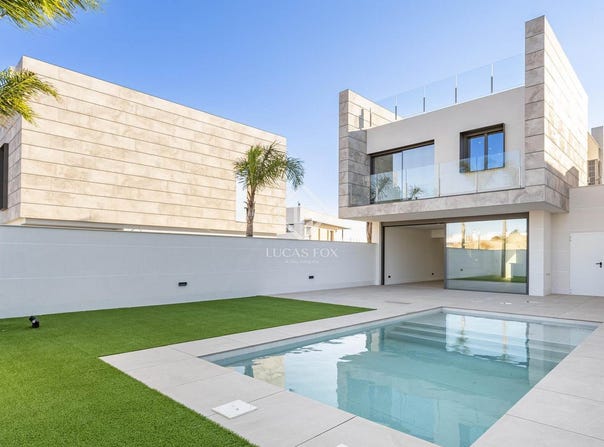 Cambrils, Catalonia 43850