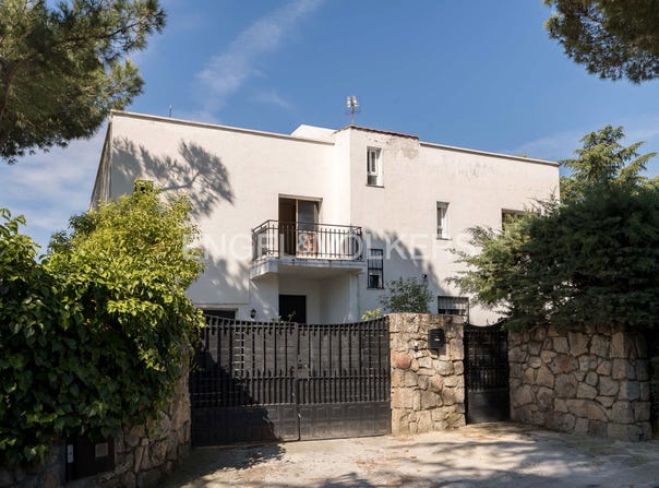 Villaviciosa de Odón, Community of Madrid 28670