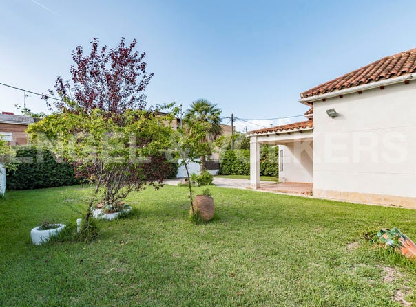 Castelldefels, Catalonia 08860