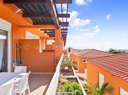 El Barranco, Amarilla Golf