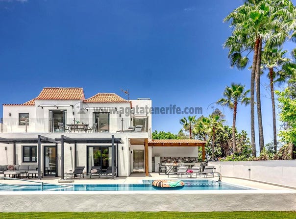 Puerto de la Cruz, The Canary Islands 38400