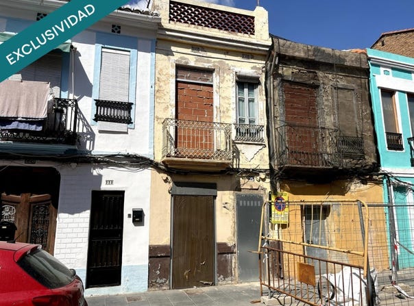 Valencia, Valencian Community 46011