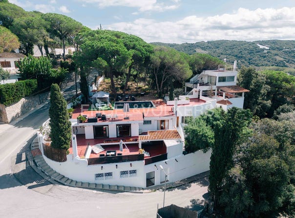 Sant Cebrià de Vallalta, Catalonia 08396