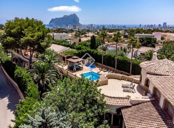 Calpe, Valencian Community 03710