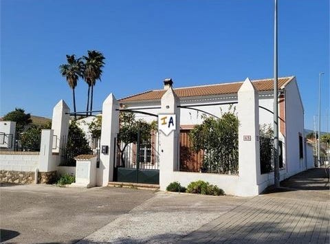Lora De Estepa, Sevilla