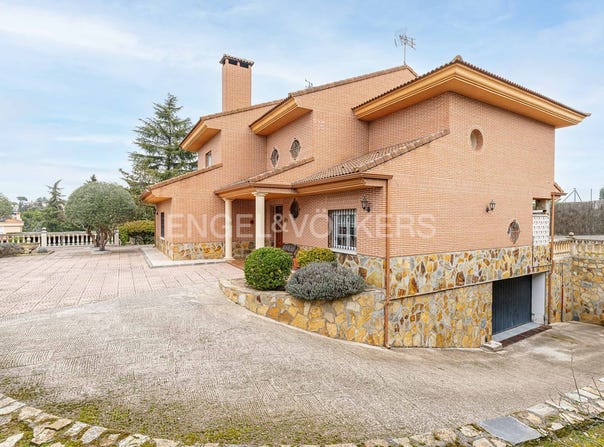 Villaviciosa de Odón, Community of Madrid 28670