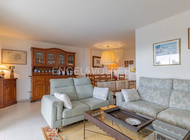Calafell, Catalonia 43820