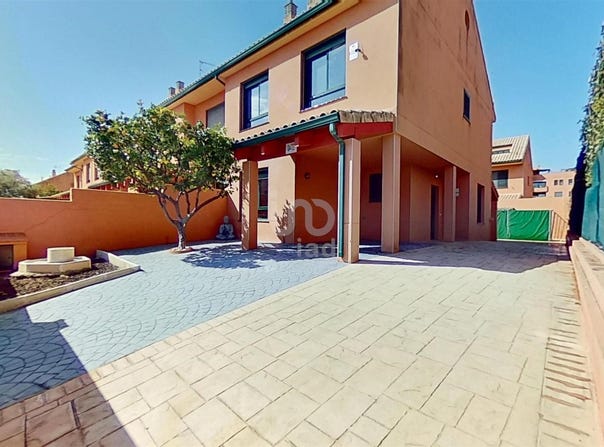 El Vendrell, Catalonia 43700