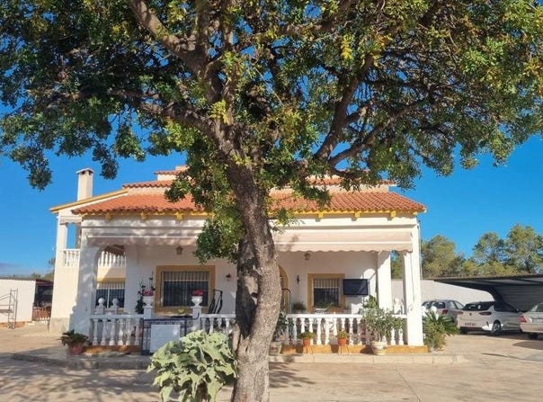 Elche, Valencian Community 03203