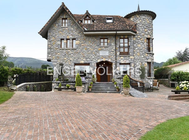 Castro-Urdiales, Cantabria 39709